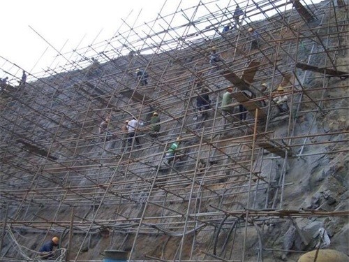 得荣公路桩基检测